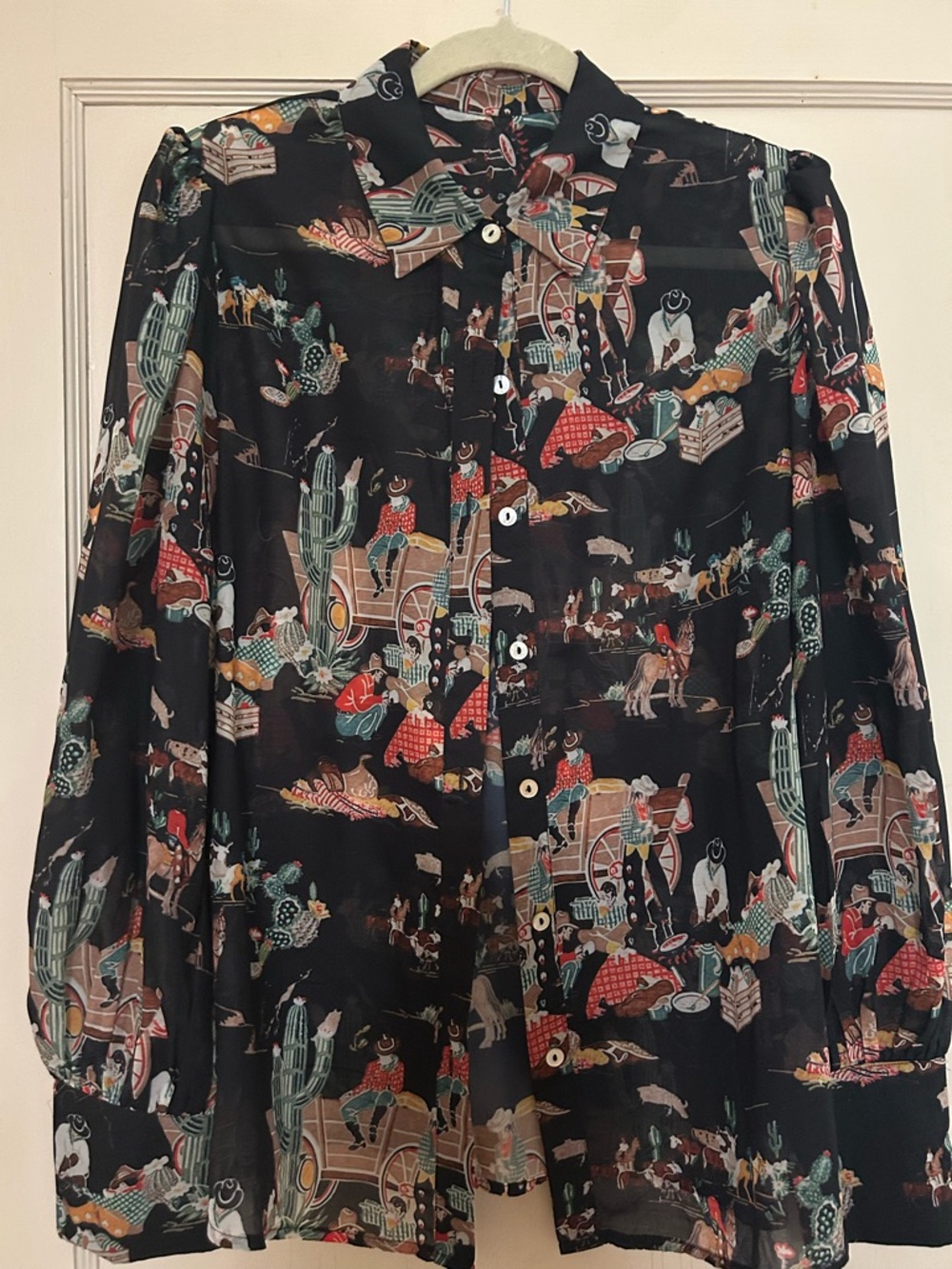 Women's Black Printed Button-Front Blouse